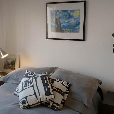 דירות בואנוס איירס Depto 2 Ambientes Muy Luminoso Con Wifi Y Vista A La Plaza מראה חיצוני תמונה