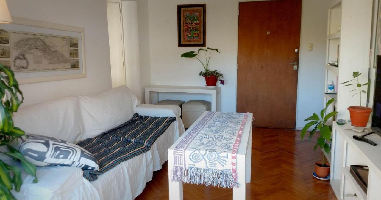 דירות בואנוס איירס Depto 2 Ambientes Muy Luminoso Con Wifi Y Vista A La Plaza מראה חיצוני תמונה